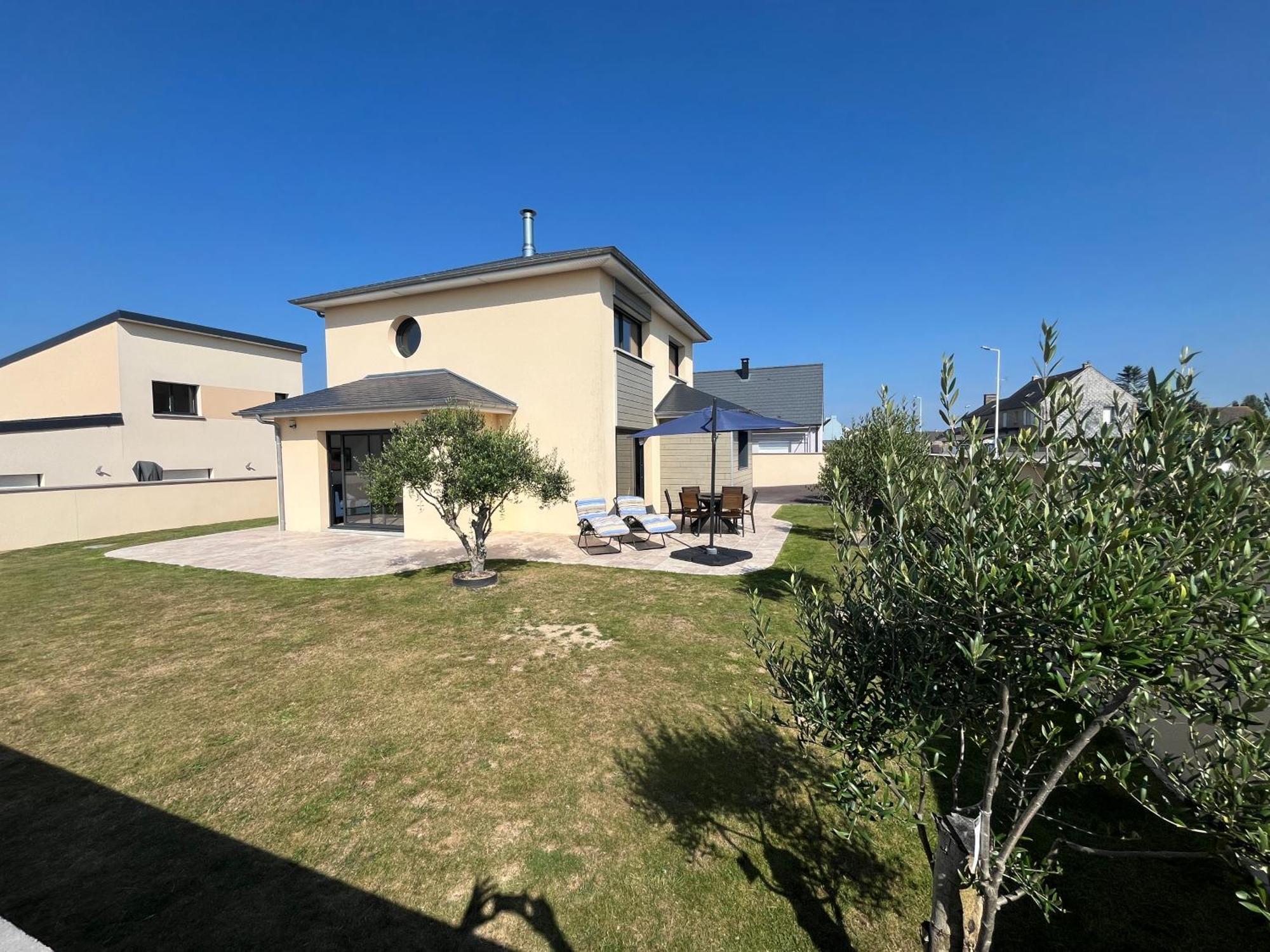 Beach House Gouville-sur-Mer Exterior photo